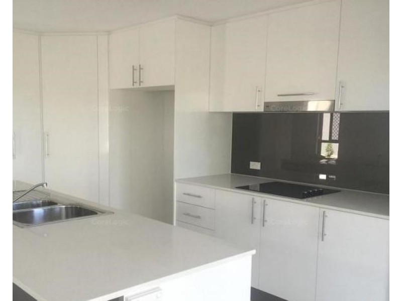 15/37 Witheren Circuit, Pacific Pines QLD 4211