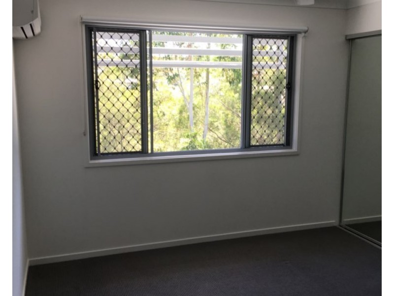 15/37 Witheren Circuit, Pacific Pines QLD 4211