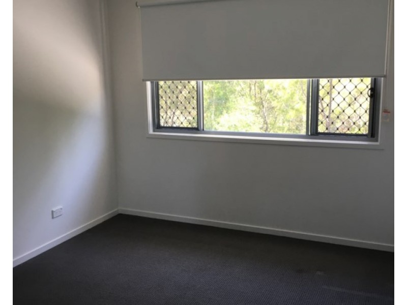 15/37 Witheren Circuit, Pacific Pines QLD 4211