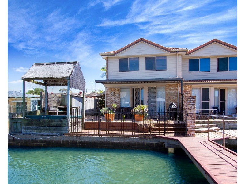 2/8 Vaggelas Crescent, Biggera Waters QLD 4216