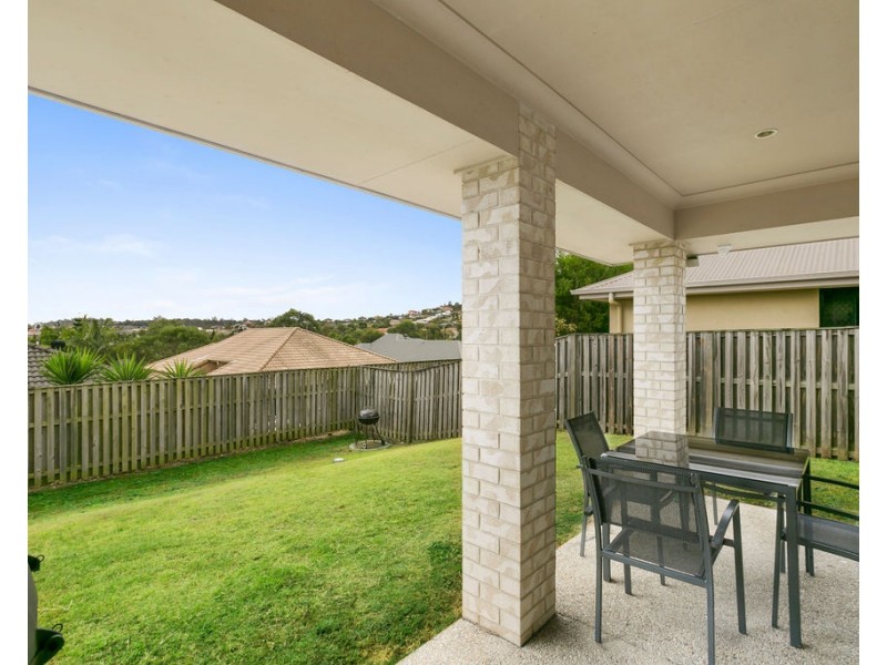 19 Tomah Street, Pacific Pines QLD 4211