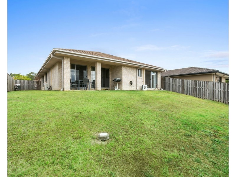 19 Tomah Street, Pacific Pines QLD 4211