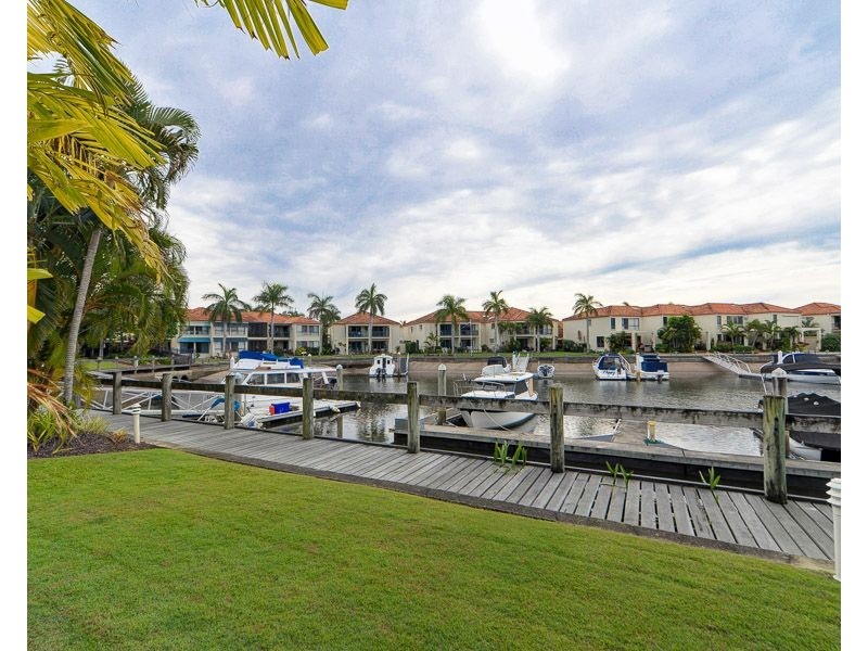 27/75 Morala Avenue, Runaway Bay QLD 4216