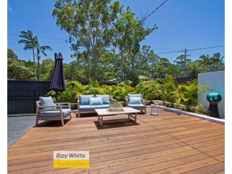 31 Turana Street, Coombabah QLD 4216