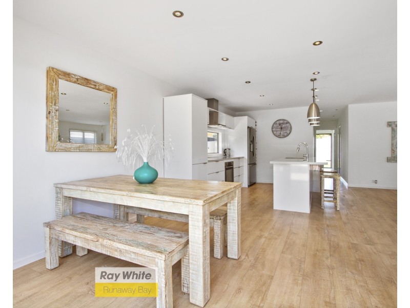 31 Turana Street, Coombabah QLD 4216