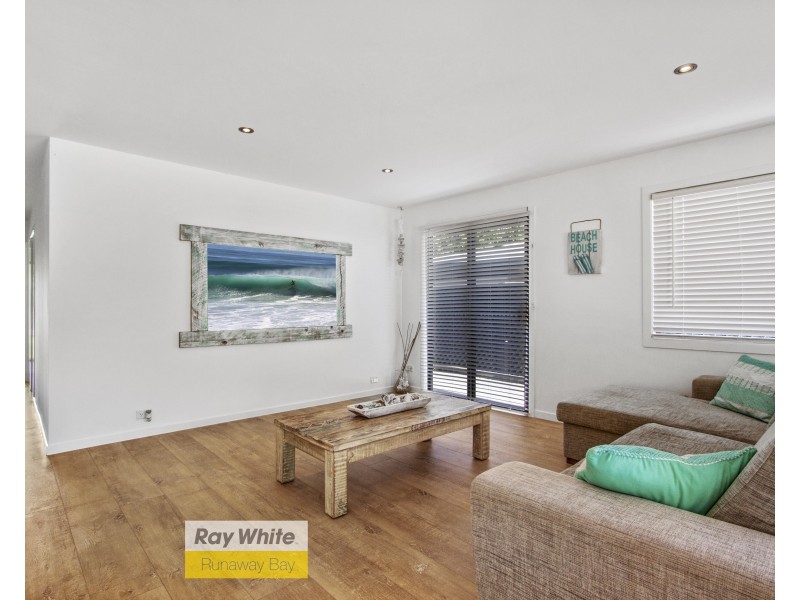 31 Turana Street, Coombabah QLD 4216