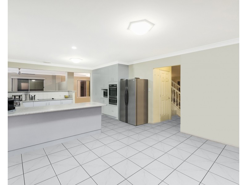 1 Greenwood Court, Parkwood QLD 4214