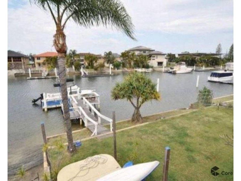 13 Canal Avenue, Runaway Bay QLD 4216