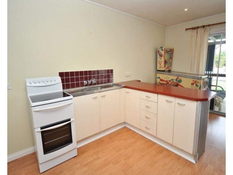 13 Canal Avenue, Runaway Bay QLD 4216