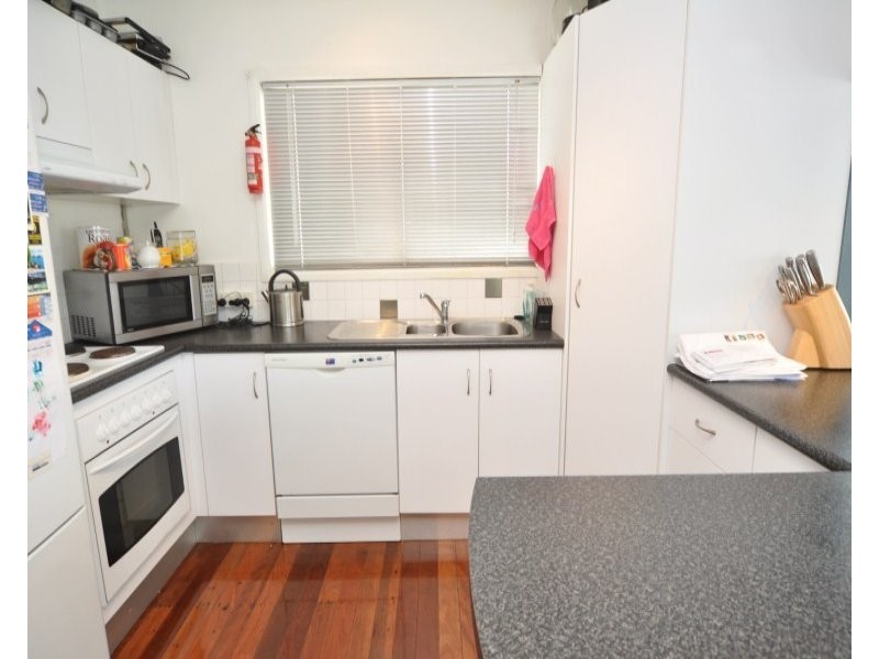 13 Canal Avenue, Runaway Bay QLD 4216