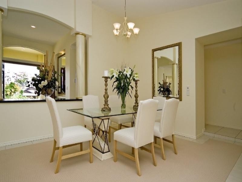 6 Torquay Place, Arundel QLD 4214