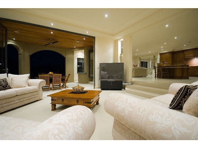 Paradise Point QLD 4216