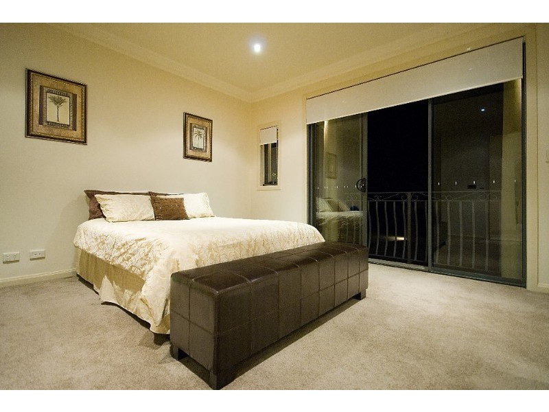 Paradise Point QLD 4216