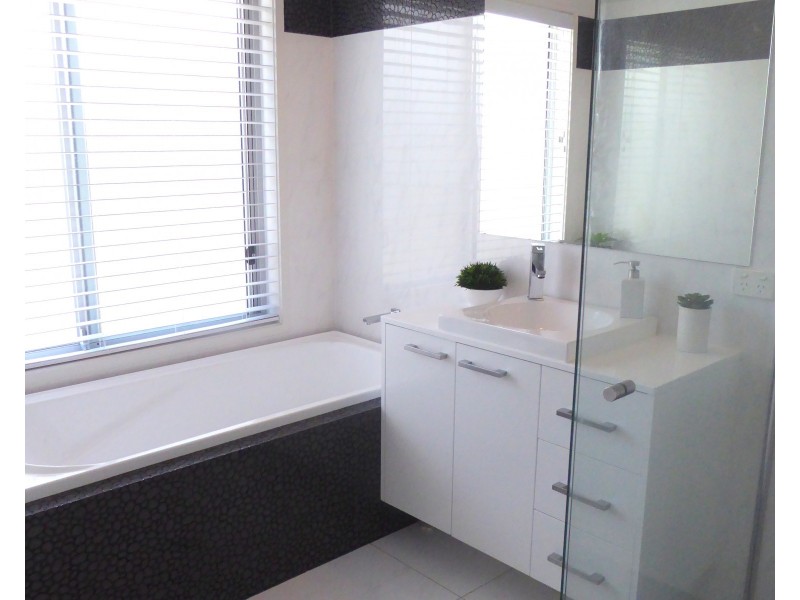 53 Rivermill Terrace, Maudsland QLD 4210