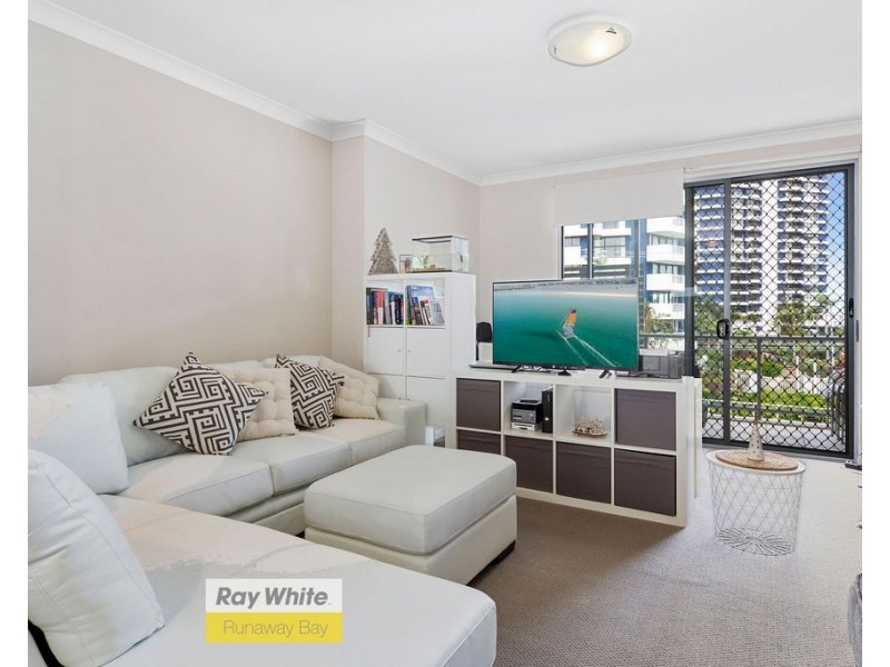 27/12-18 Bayview Street, Runaway Bay QLD 4216