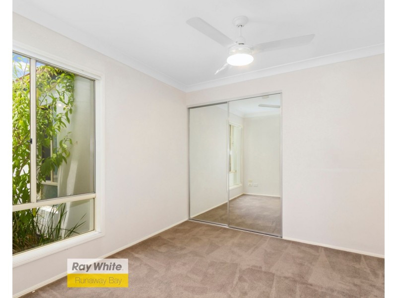 154 Christina Ryan Way, Arundel QLD 4214