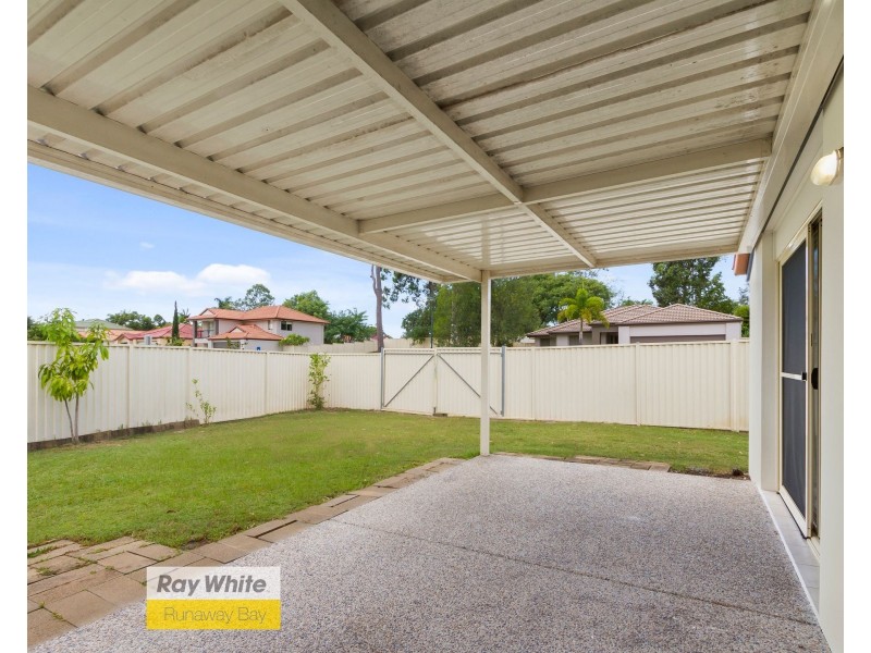 154 Christina Ryan Way, Arundel QLD 4214