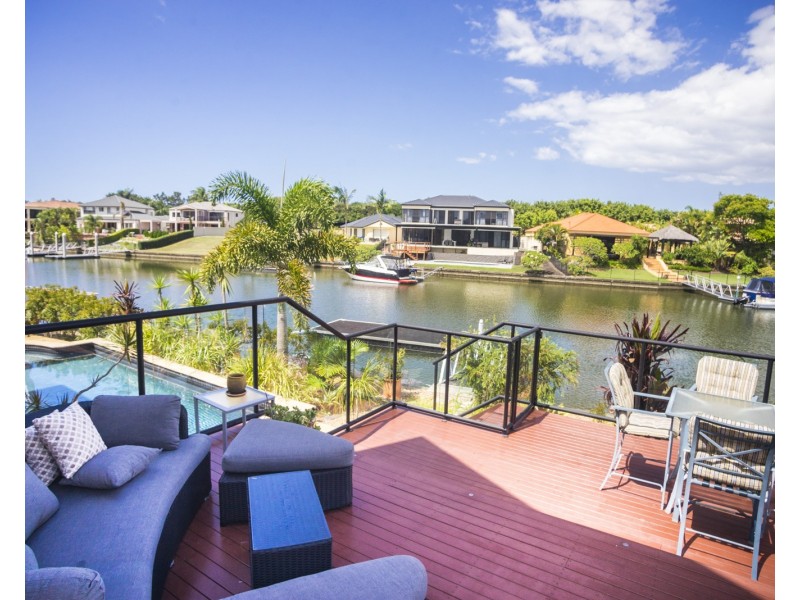 2119 Fernlea Close, Hope Island QLD 4212