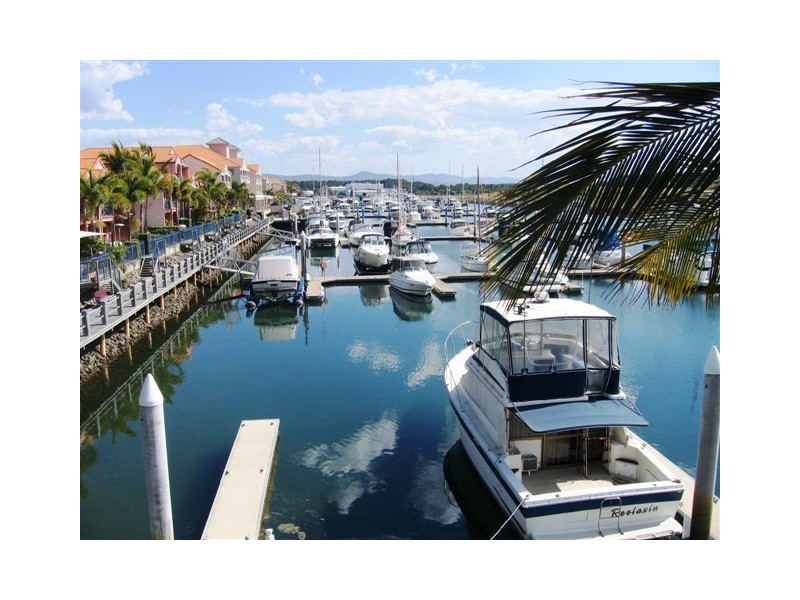 Hope Island QLD 4212