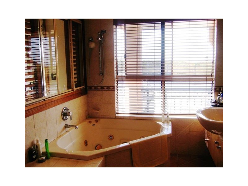 Hope Island QLD 4212