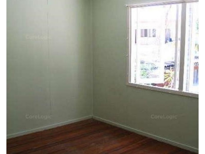 13 Parr Street, Biggera Waters QLD 4216