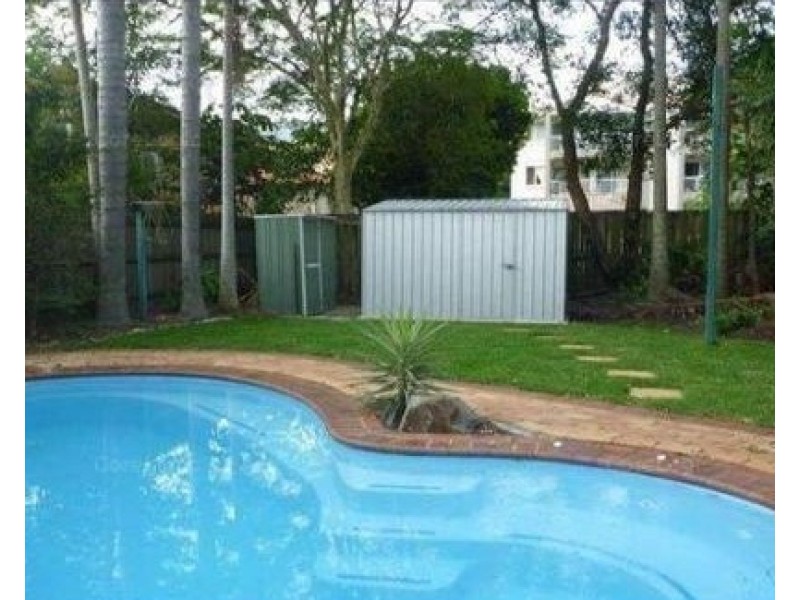 13 Parr Street, Biggera Waters QLD 4216