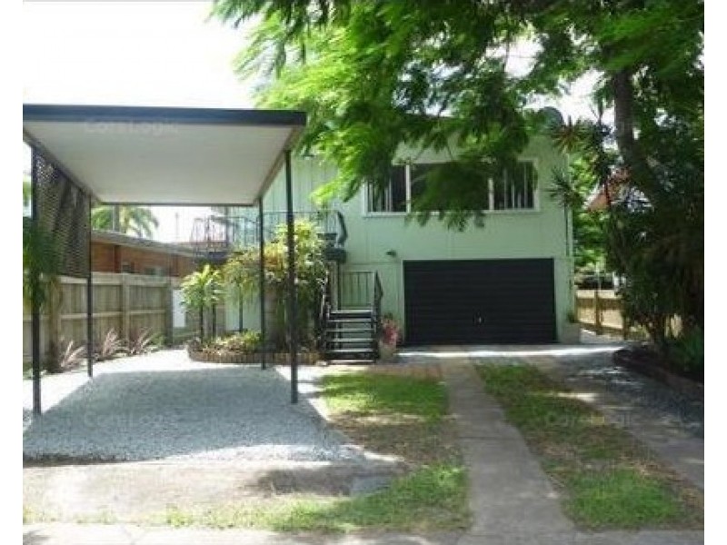 13 Parr Street, Biggera Waters QLD 4216