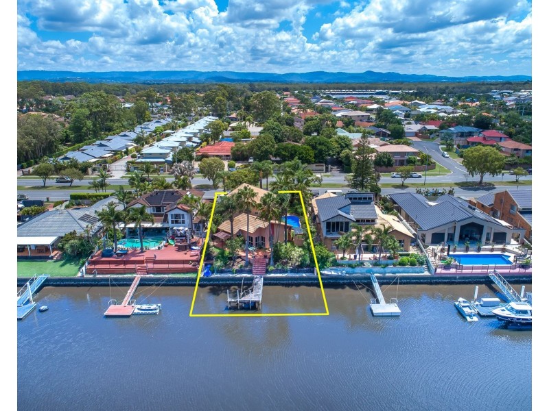 440 Oxley Drive, Runaway Bay QLD 4216