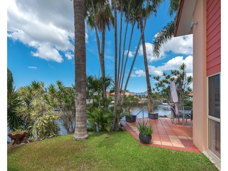 440 Oxley Drive, Runaway Bay QLD 4216