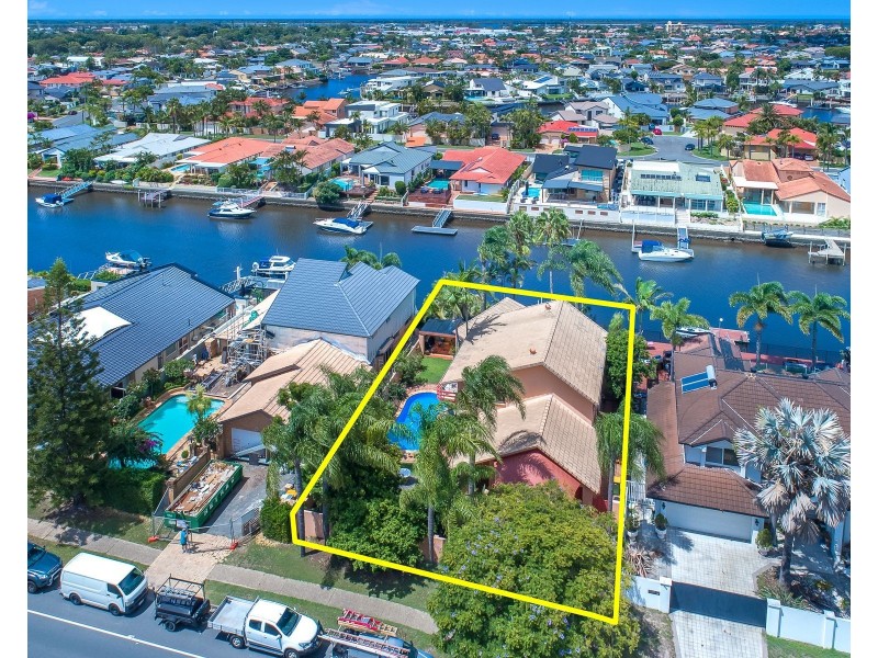 440 Oxley Drive, Runaway Bay QLD 4216