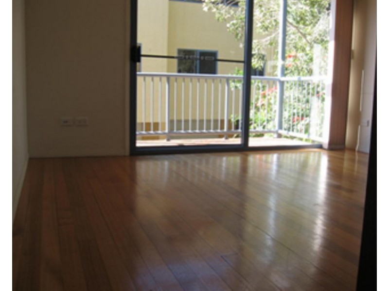 8/22 Brighton Street, Biggera Waters QLD 4216