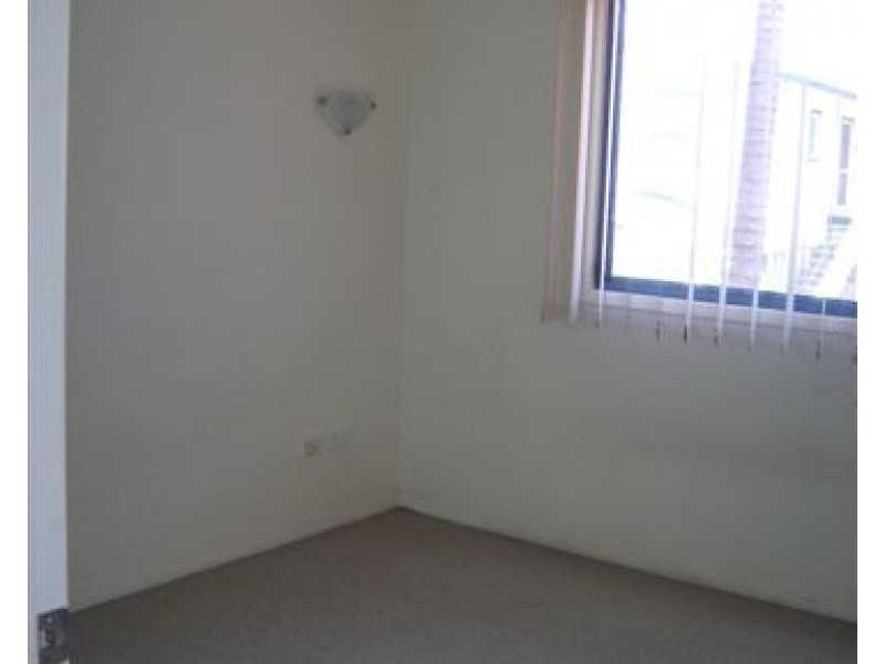 8/22 Brighton Street, Biggera Waters QLD 4216