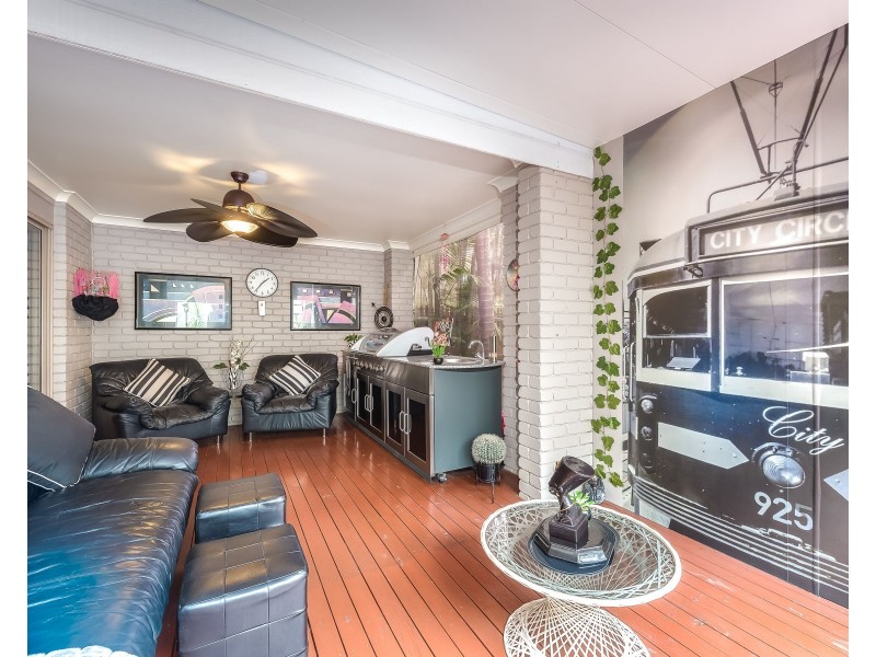 42/601 Pine Ridge Road, Biggera Waters QLD 4216