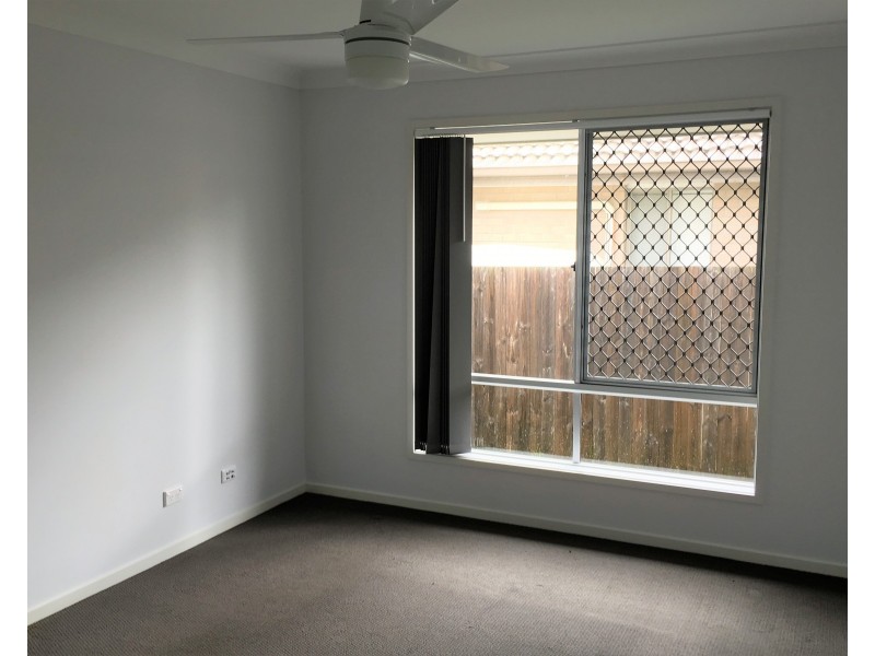 16 Copper Parade, Pimpama QLD 4209