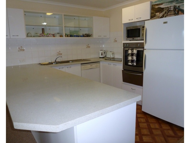 2/31 Kangaroo Avenue, Coombabah QLD 4216