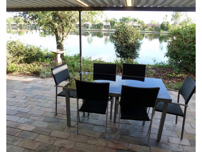 2/31 Kangaroo Avenue, Coombabah QLD 4216