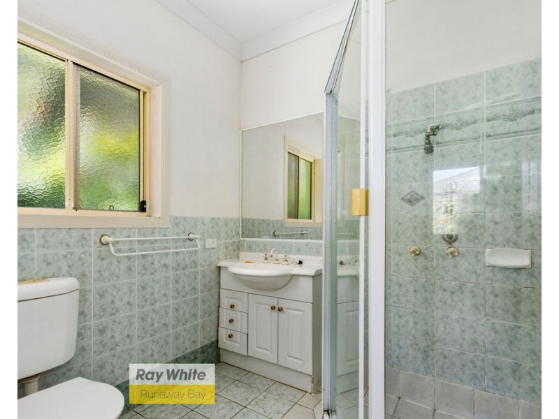 6 Herington Close, Arundel QLD 4214