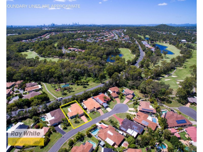 6 Herington Close, Arundel QLD 4214
