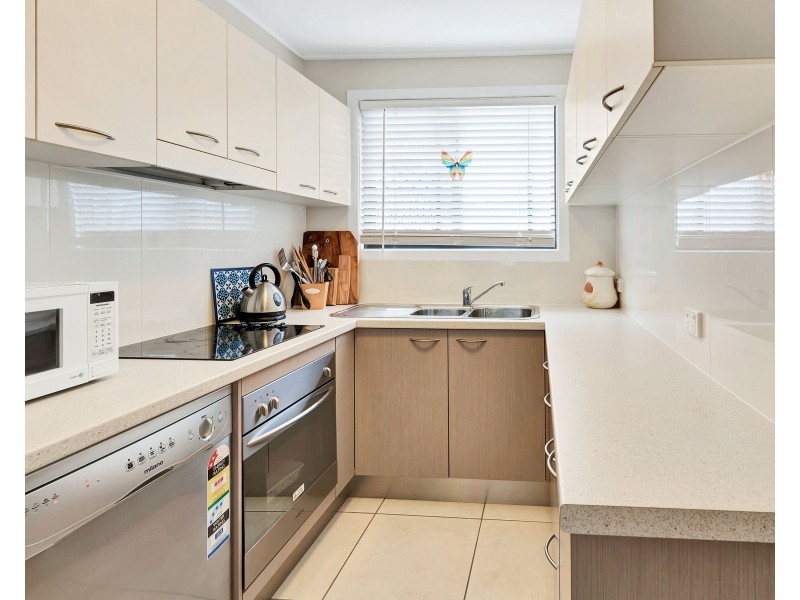 2/35 Brisbane Road, Biggera Waters QLD 4216