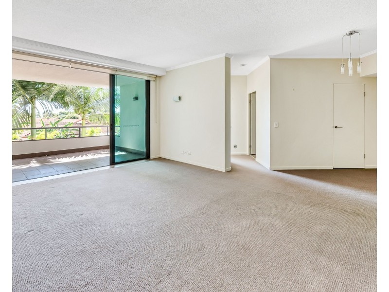 26/20-28 Bayview Street, Runaway Bay QLD 4216