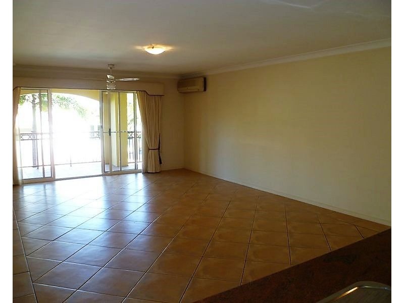 55/88-98 Limetree Parade, Runaway Bay QLD 4216