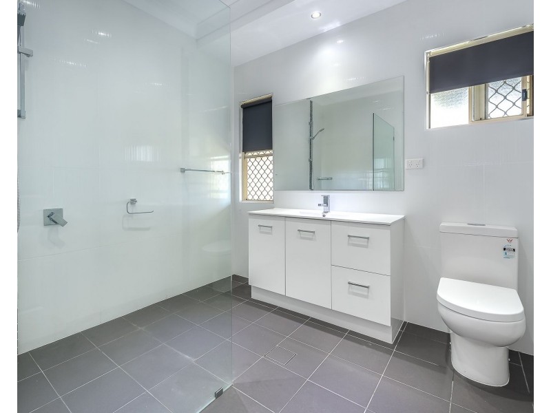 72 Tamworth Drive, Helensvale QLD 4212