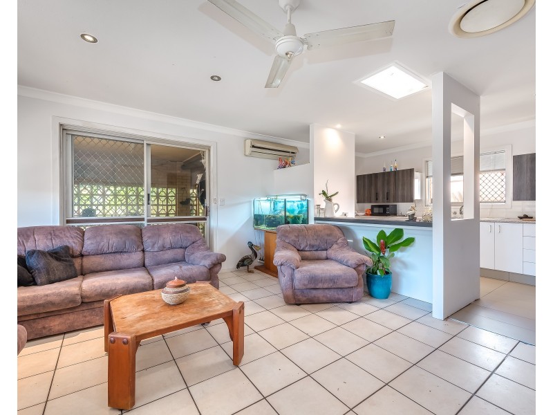 70 Ocean Street, Runaway Bay QLD 4216