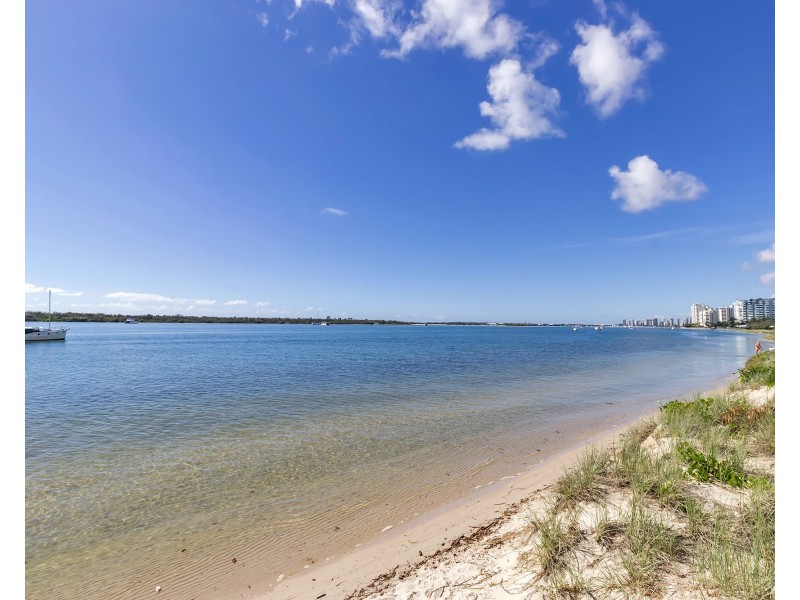 32/454 Marine Parade, Biggera Waters QLD 4216
