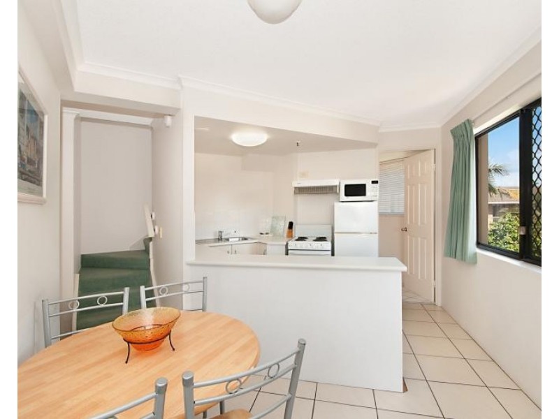 32/454 Marine Parade, Biggera Waters QLD 4216