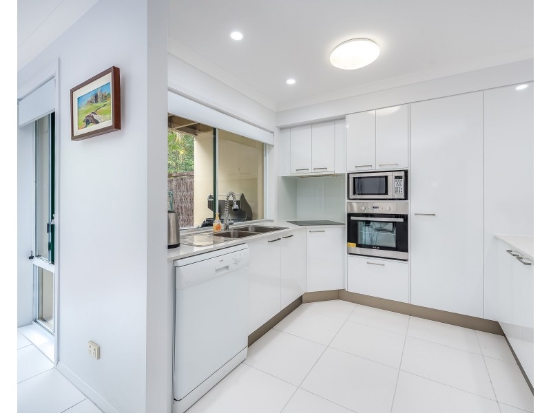 68/100 Morala Avenue, Runaway Bay QLD 4216