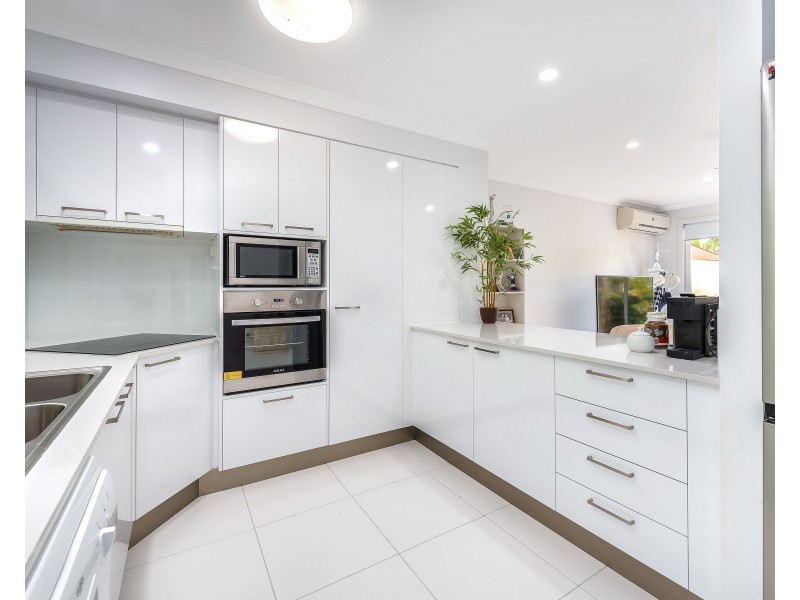 68/100 Morala Avenue, Runaway Bay QLD 4216