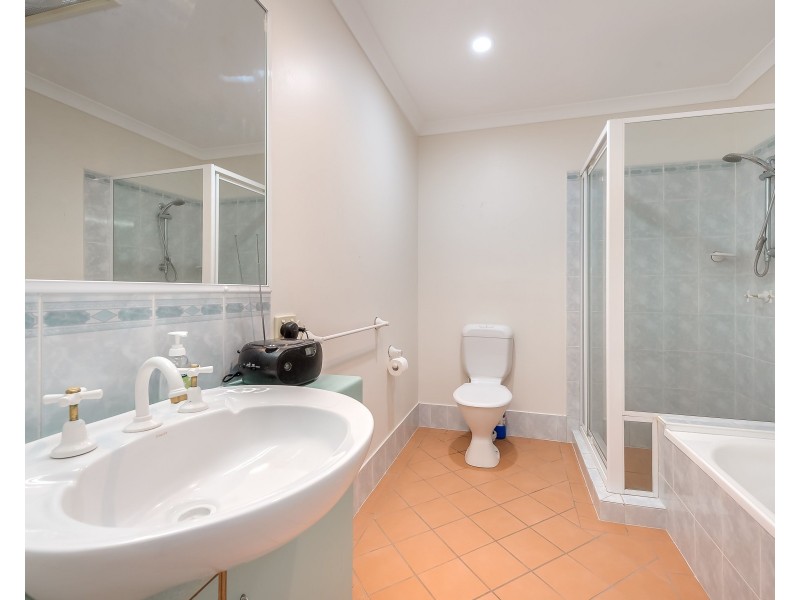 68/100 Morala Avenue, Runaway Bay QLD 4216