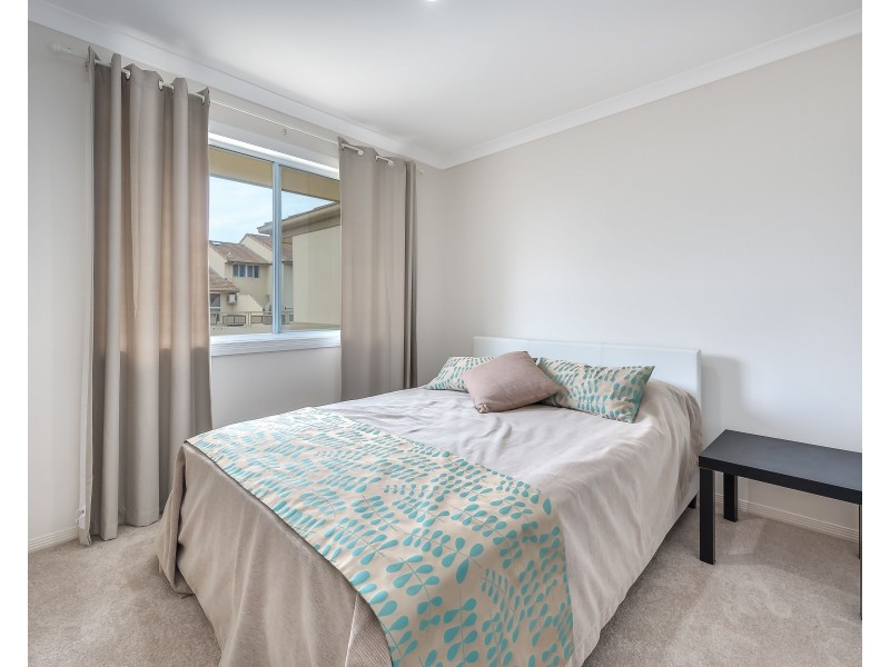 68/100 Morala Avenue, Runaway Bay QLD 4216