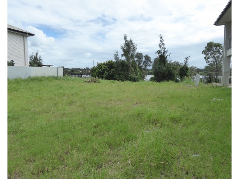 95 River Links Boulevard East, Helensvale QLD 4212
